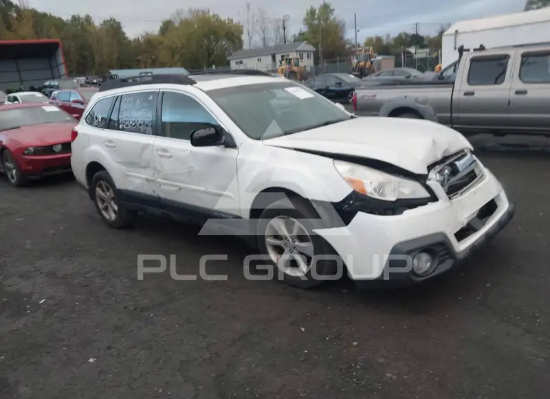 2014 Subaru Outback photo