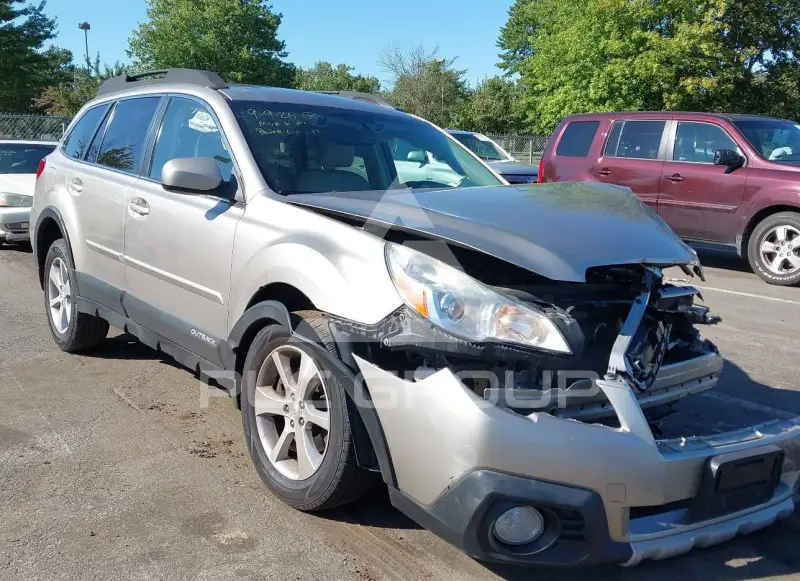 2014 Subaru Outback photo