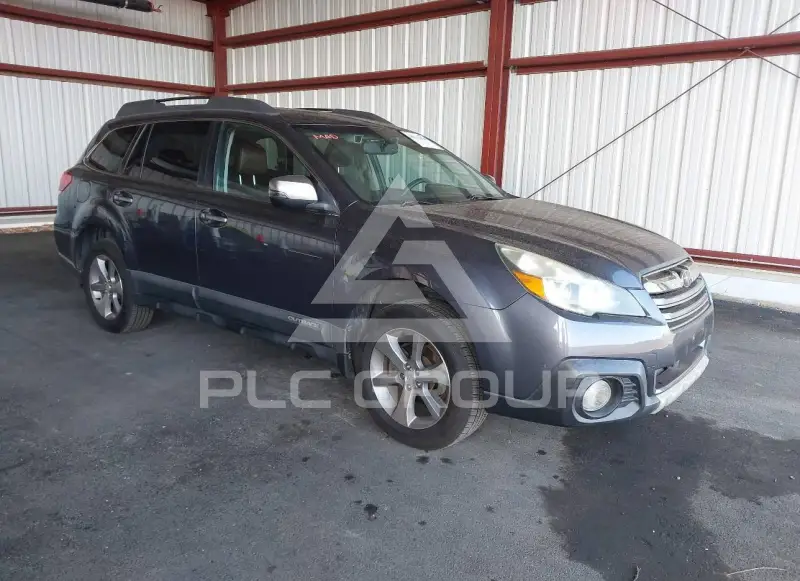 2014 Subaru Outback photo