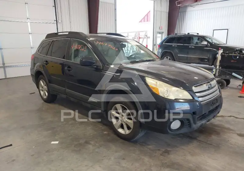 2014 Subaru Outback photo
