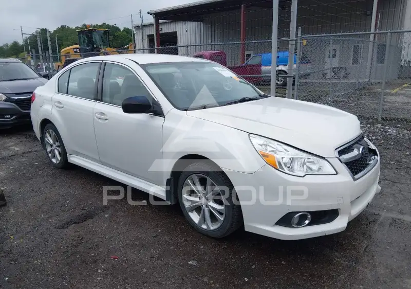 2014 Subaru Legacy фото