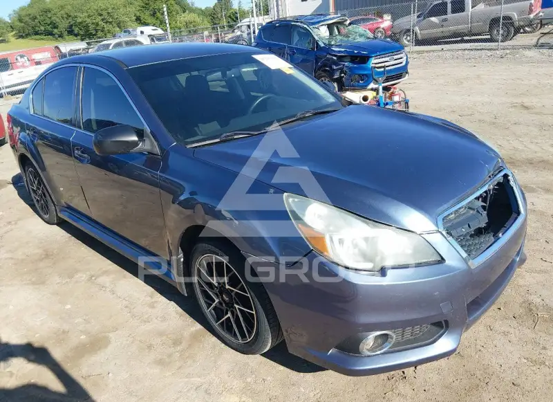2014 Subaru Legacy фото