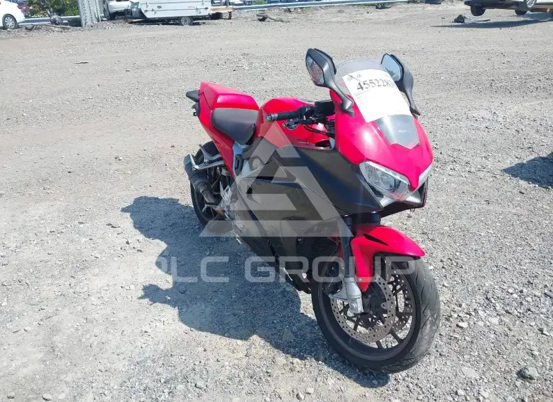 2014 Honda VFR фото