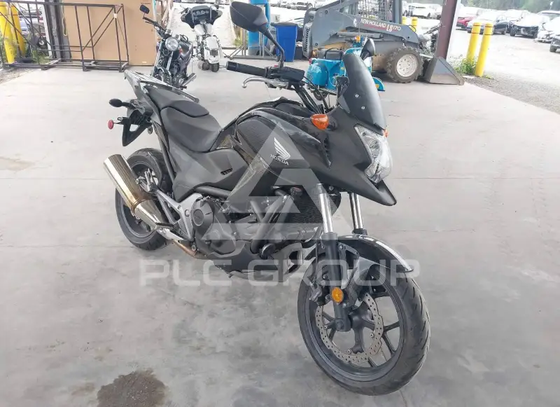 2014 Honda NC700 фото