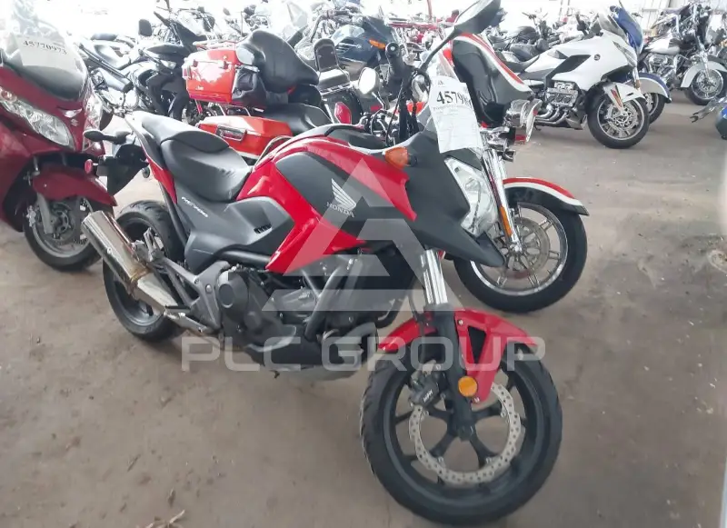 2014 Honda NC700 фото