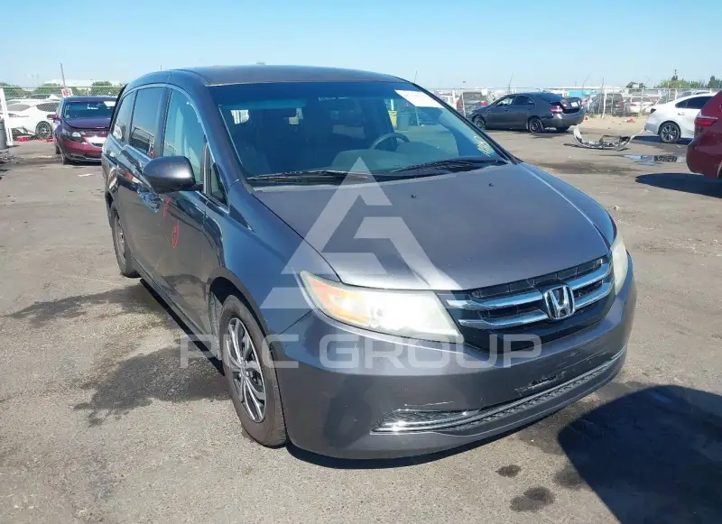 2014 Honda ODYSSEY фото