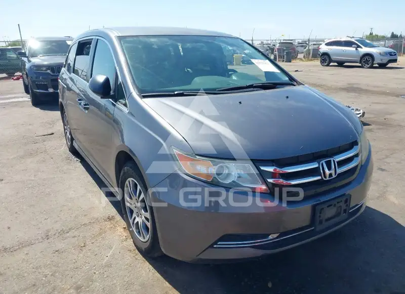 2014 Honda ODYSSEY photo