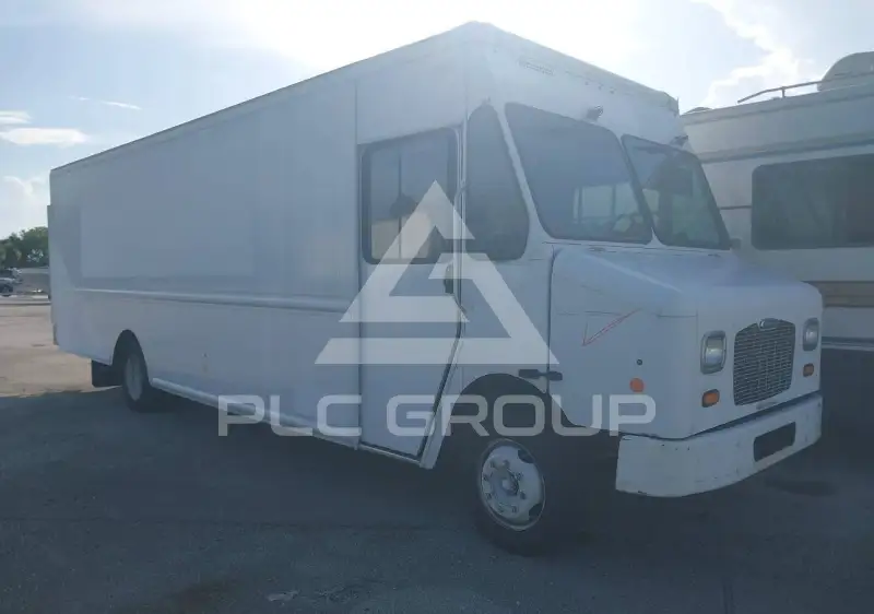 2014 Freightliner Chassis photo