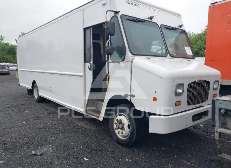 2014 Freightliner Chassis photo
