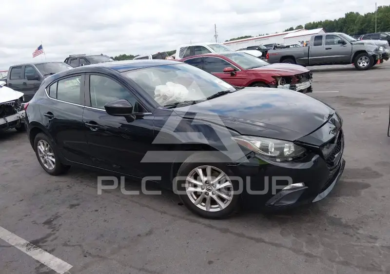 2014 Mazda 3 photo