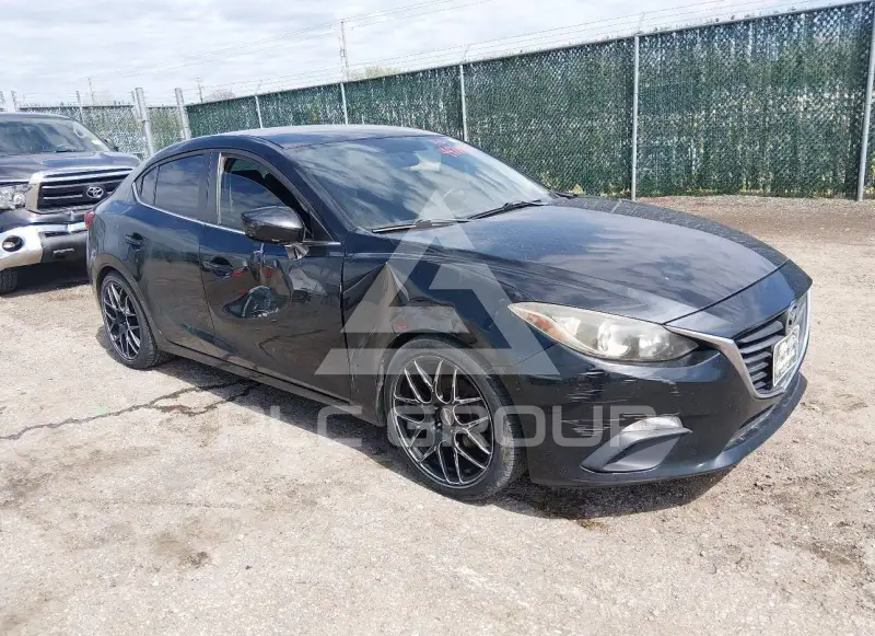 2014 Mazda 3 photo