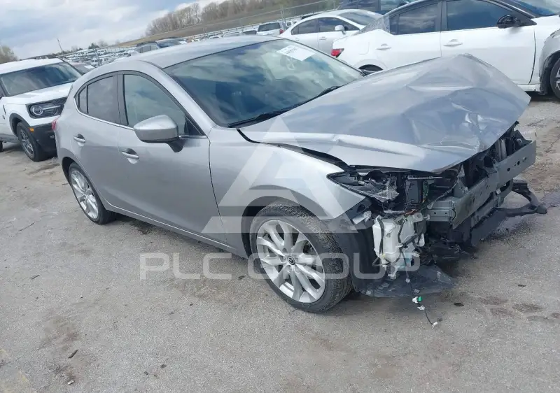 2014 Mazda 3 photo