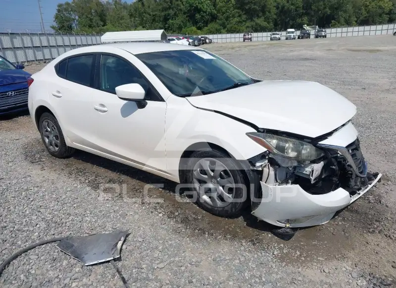 2014 Mazda 3 photo