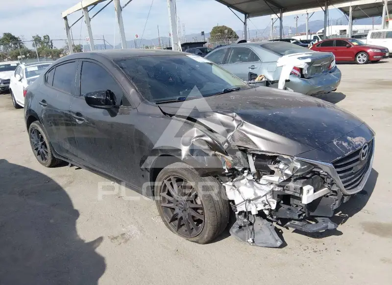2014 Mazda 3 photo