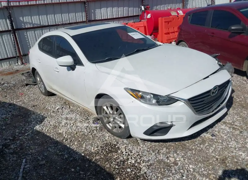 2014 Mazda 3 photo