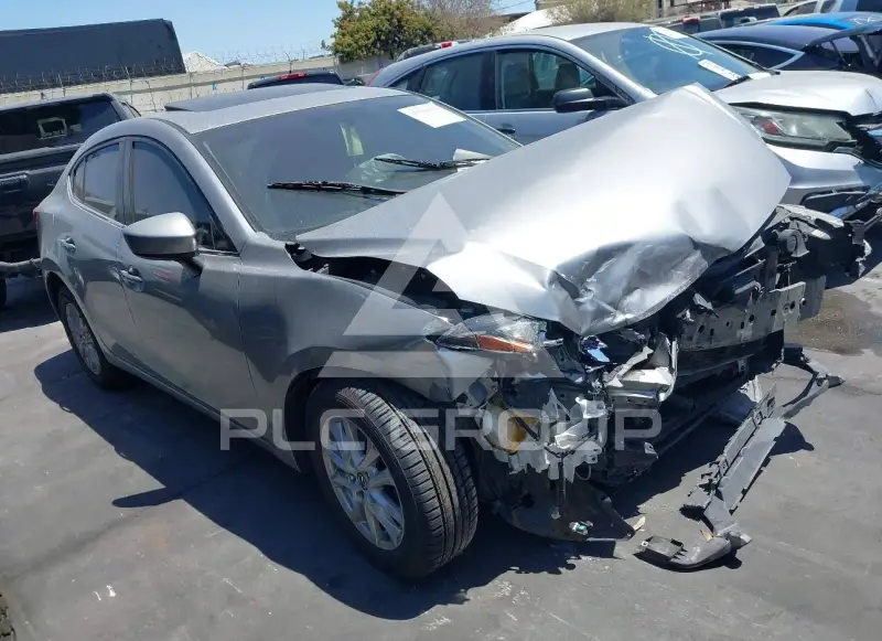 2014 Mazda 3 photo
