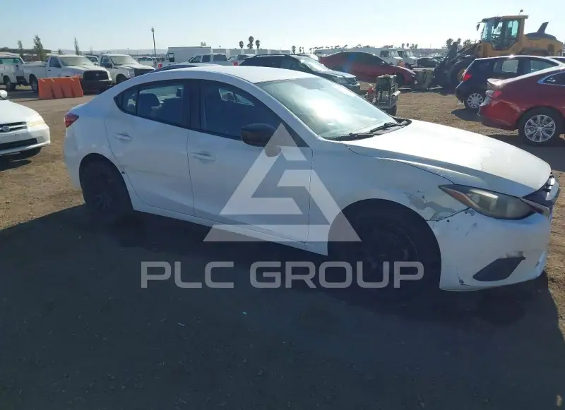 2014 Mazda 3 photo