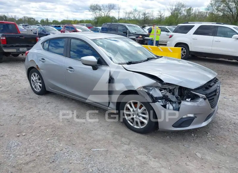 2014 Mazda 3 photo