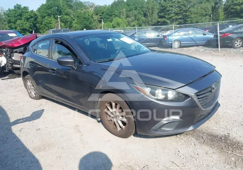 2014 Mazda 3 photo