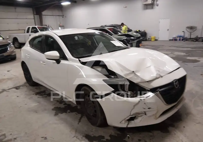 2014 Mazda 3 photo