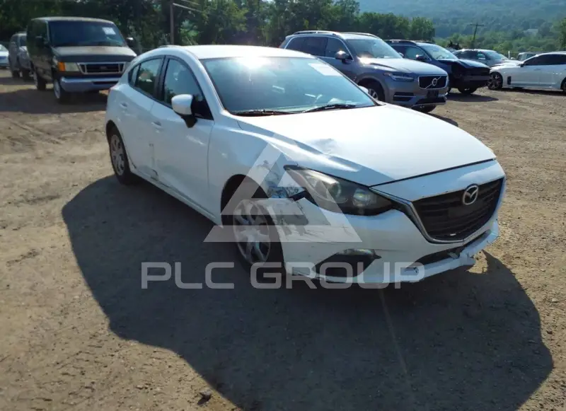 2014 Mazda 3 photo