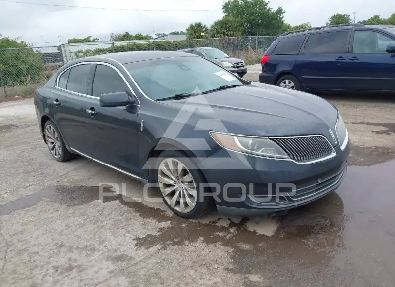 2014 Lincoln MKS photo
