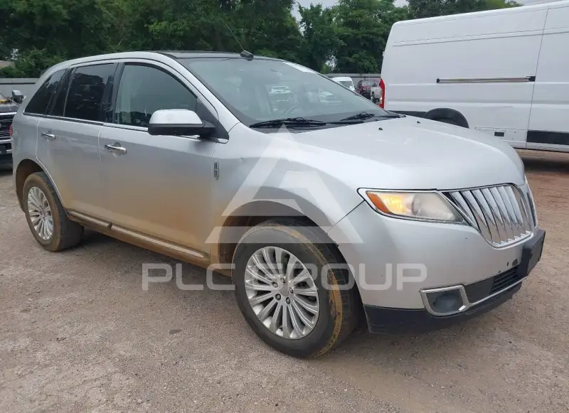 2014 Lincoln MKX photo