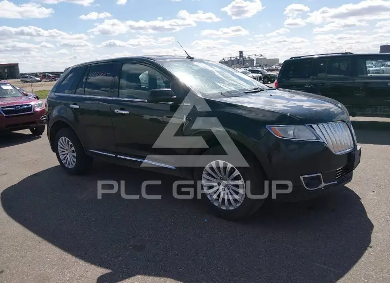 2014 Lincoln MKX photo