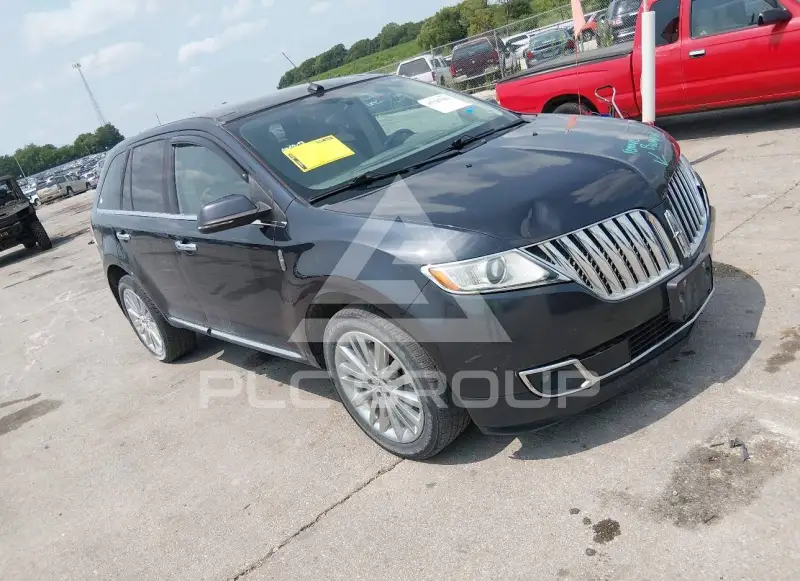 2014 Lincoln MKX photo