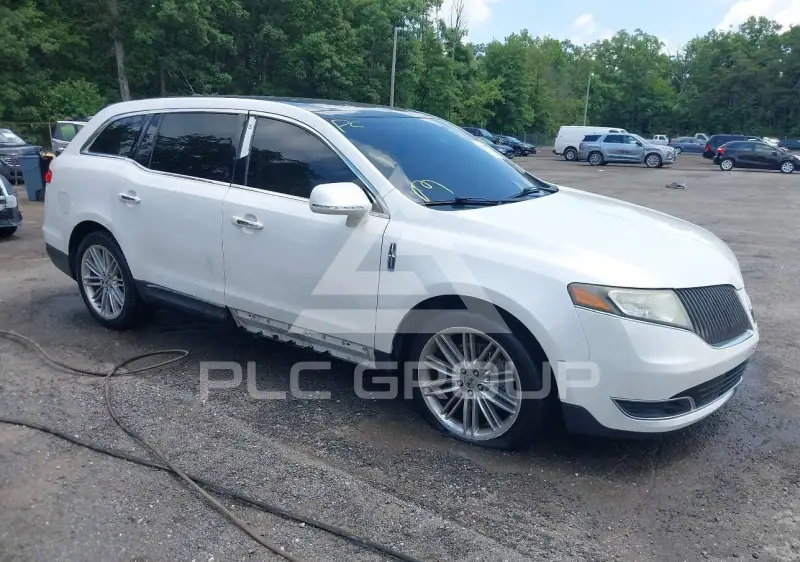 2014 Lincoln MKT фото