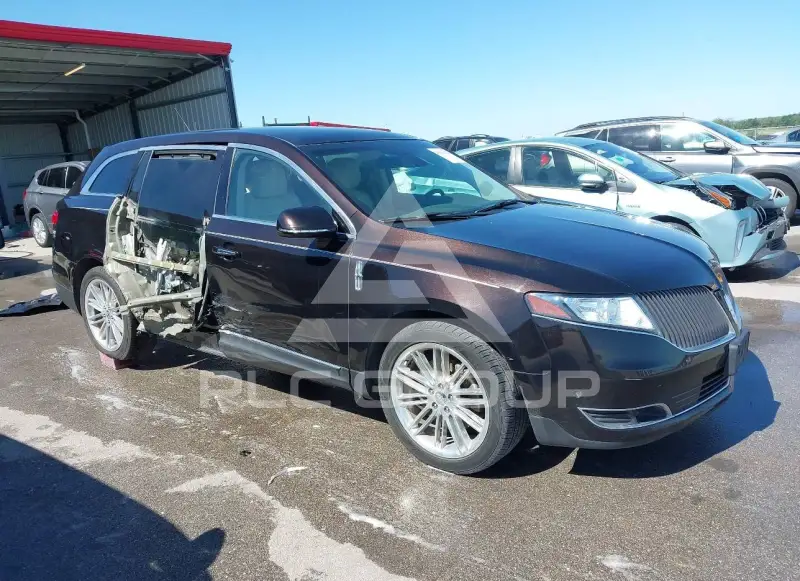 2014 Lincoln MKT фото