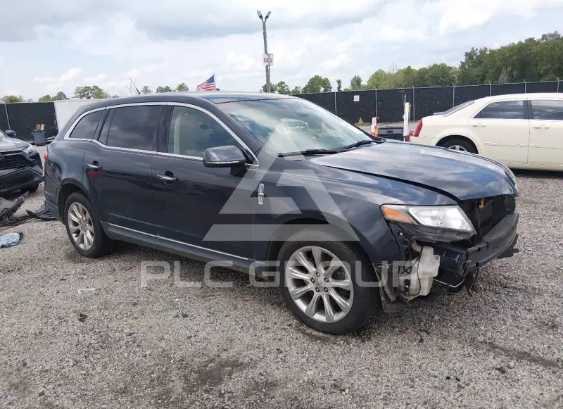 2014 Lincoln MKT фото