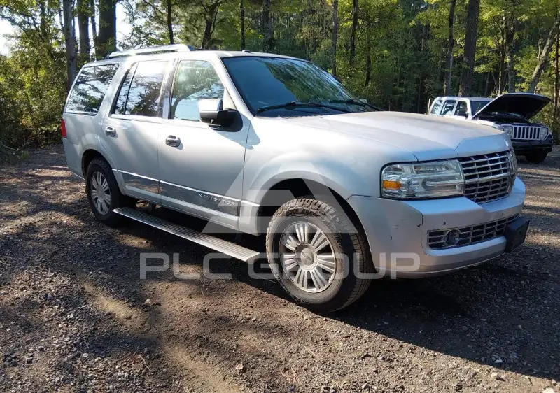 2014 Lincoln NAVIGATOR фото