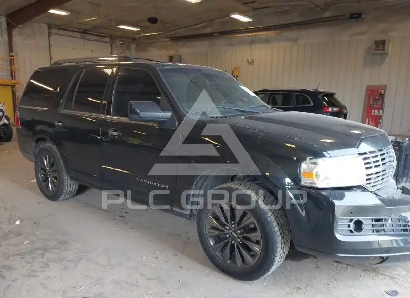 2014 Lincoln NAVIGATOR photo