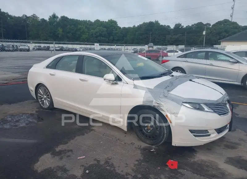 2014 Lincoln MKZ photo