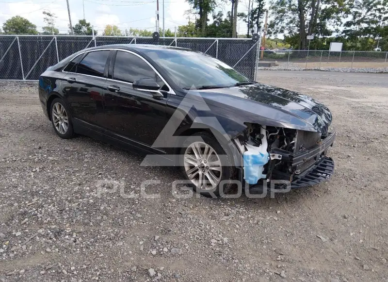 2014 Lincoln MKZ photo