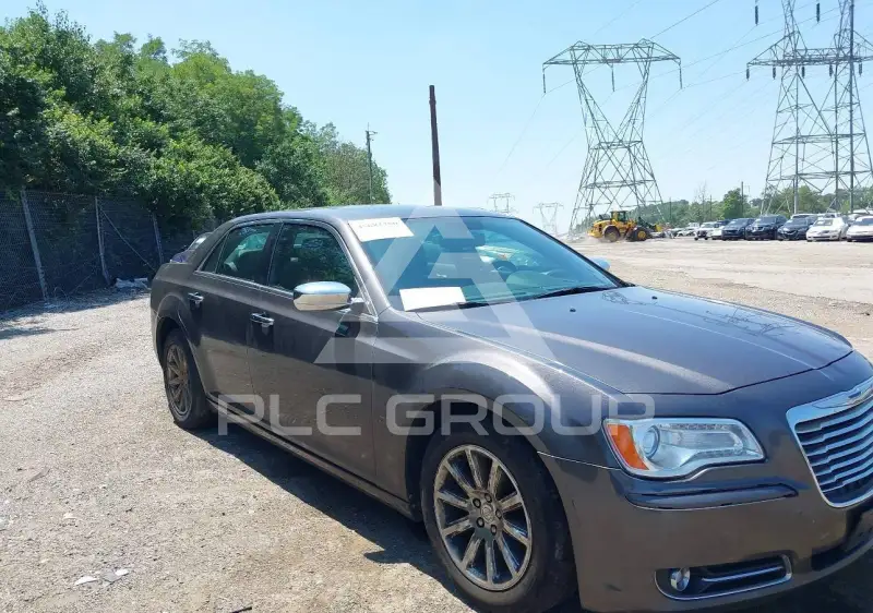 2014 Chrysler 300 фото