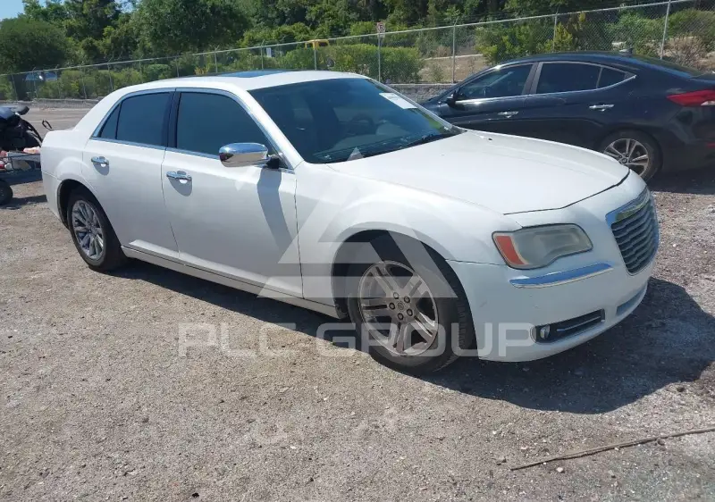 2014 Chrysler 300 фото