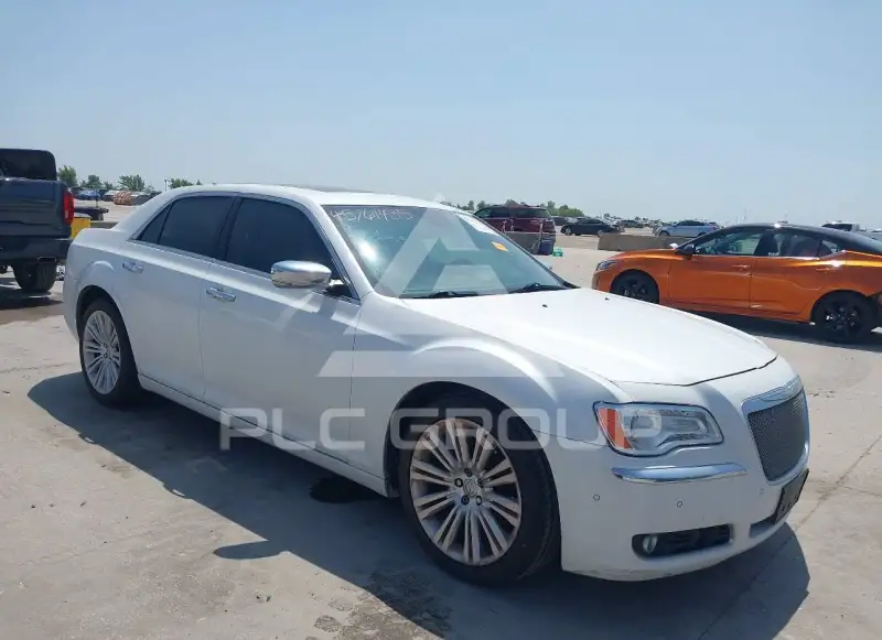 2014 Chrysler 300 photo