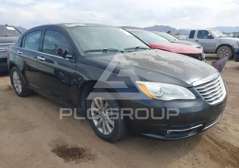 2014 Chrysler 200 photo