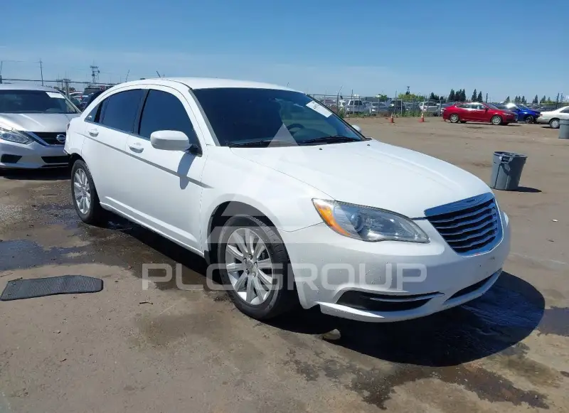 2014 Chrysler 200 фото