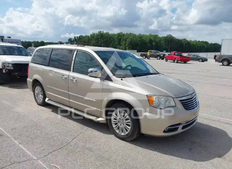 2014 Chrysler TOWN & COUNTRY фото