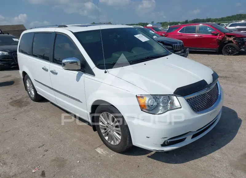 2014 Chrysler TOWN & COUNTRY фото