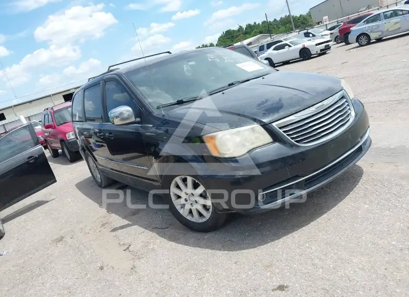 2014 Chrysler TOWN & COUNTRY фото