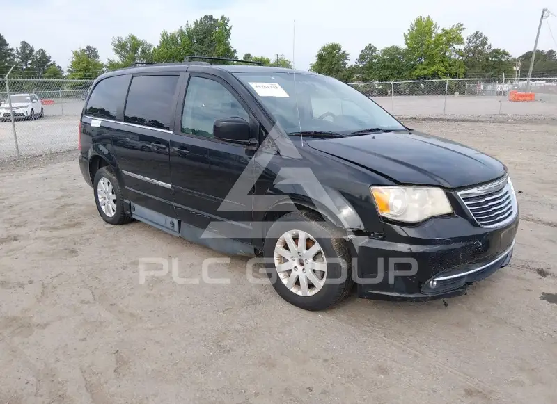 2014 Chrysler TOWN & COUNTRY photo