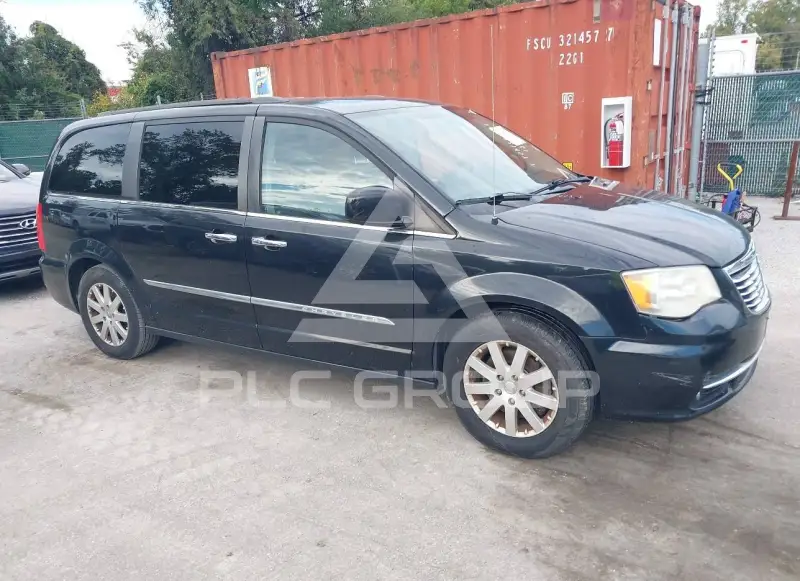 2014 Chrysler TOWN & COUNTRY photo