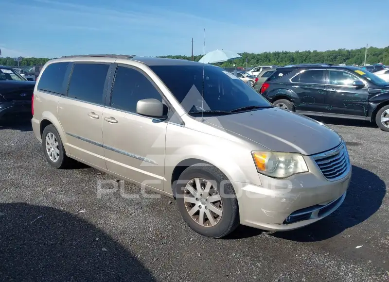 2014 Chrysler TOWN & COUNTRY фото