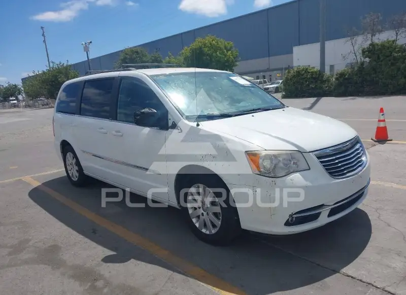 2014 Chrysler TOWN & COUNTRY photo