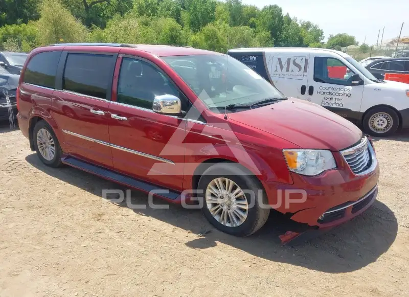 2014 Chrysler TOWN & COUNTRY photo