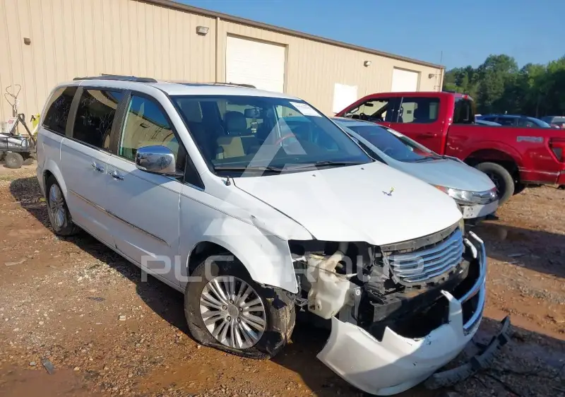 2014 Chrysler TOWN & COUNTRY photo